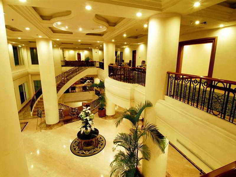 Hotel Gran Puri Manado Exterior foto
